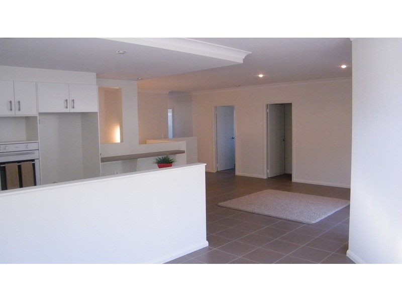 2/3 Bakara Court, Forster NSW 2428