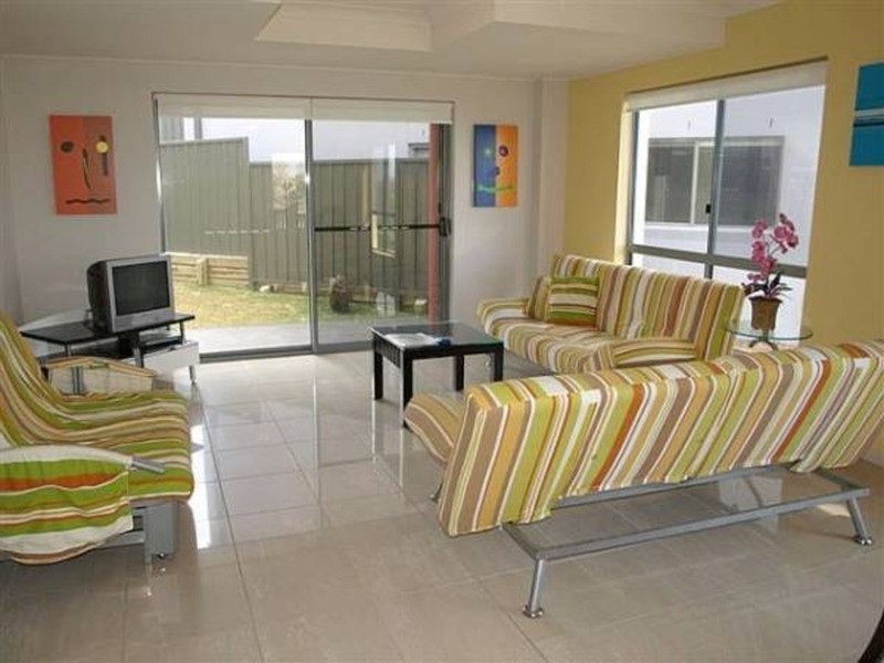 2/87 Newman Avenue, Blueys Beach NSW 2428