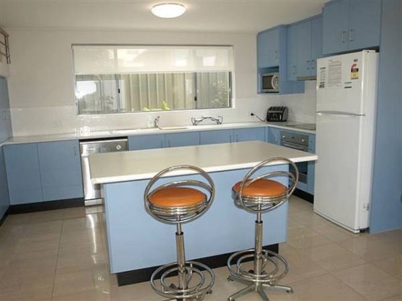 2/87 Newman Avenue, Blueys Beach NSW 2428