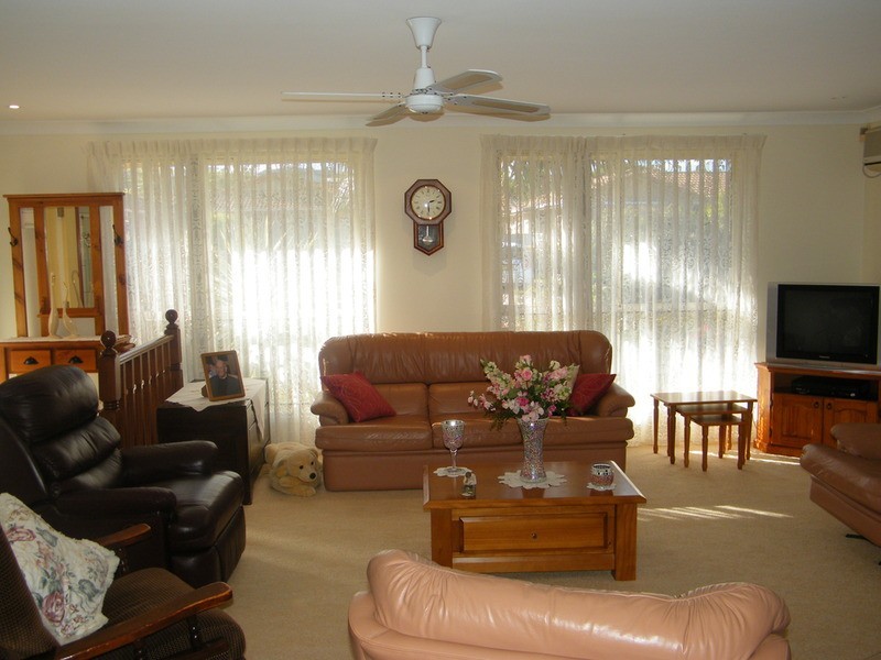 1/4 Tucana Place, Forster NSW 2428