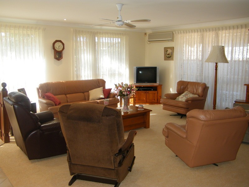 1/4 Tucana Place, Forster NSW 2428