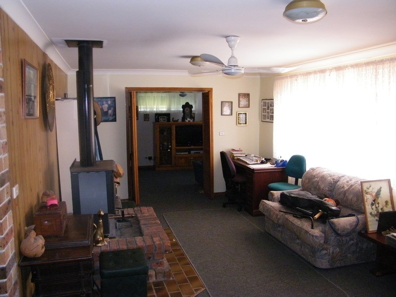 8 Banksia  Parade, Tuncurry NSW 2428