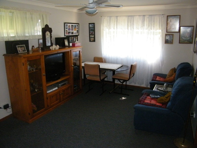 8 Banksia  Parade, Tuncurry NSW 2428