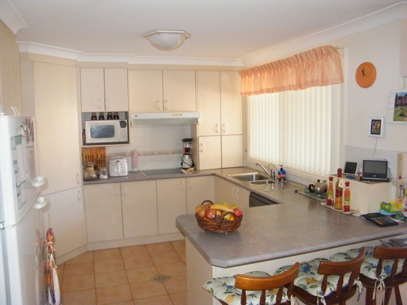 1/11 Lisa Place, Forster NSW 2428