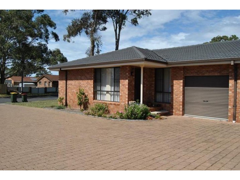 1/2 Heath Avenue, Tuncurry NSW 2428