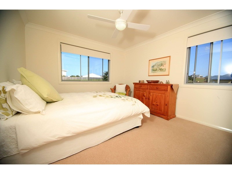 16 Torquay Circuit, Diamond Beach NSW 2430