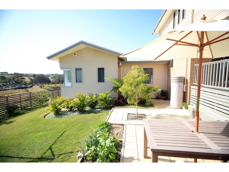 16 Torquay Circuit, Diamond Beach NSW 2430