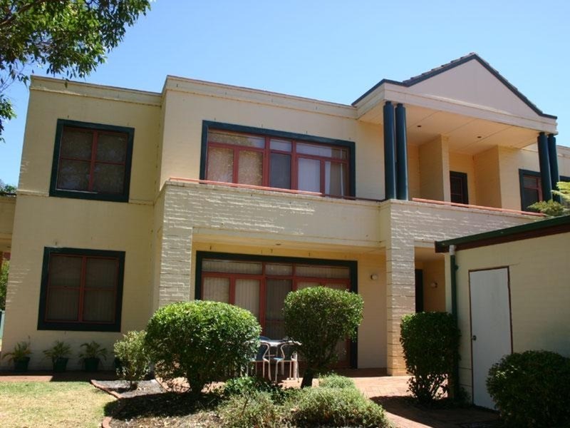 7/2 Breese Parade, Forster NSW 2428