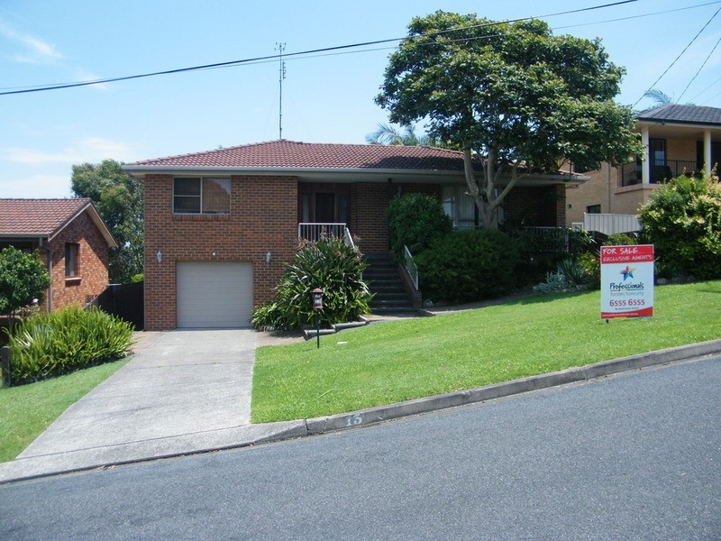13 Surfview Avenue, Forster NSW 2428