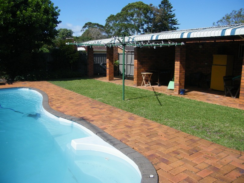 25 The Lakes  Way, Forster NSW 2428