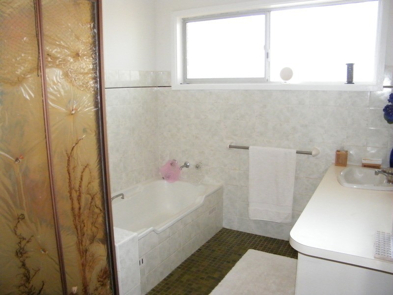 25 The Lakes  Way, Forster NSW 2428