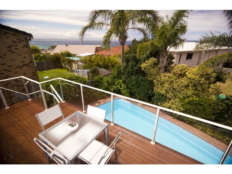 86 Lakeview Crescent, Forster NSW 2428