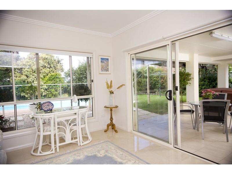 86 Lakeview Crescent, Forster NSW 2428