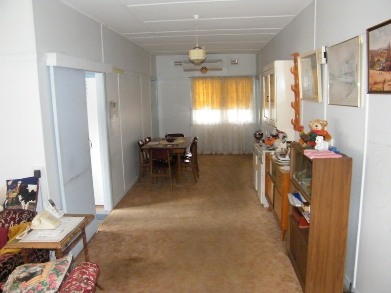 21 MacIntosh  Street, Forster NSW 2428