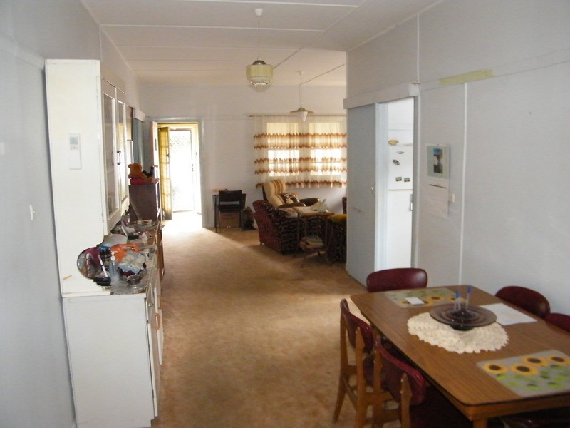 21 MacIntosh  Street, Forster NSW 2428