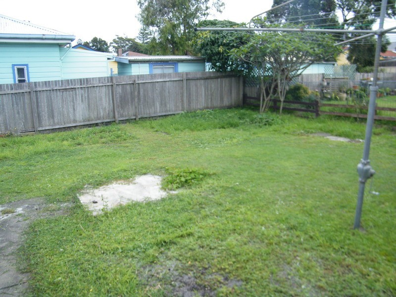 21 MacIntosh  Street, Forster NSW 2428