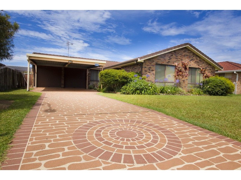 56 Hind Avenue, Forster NSW 2428