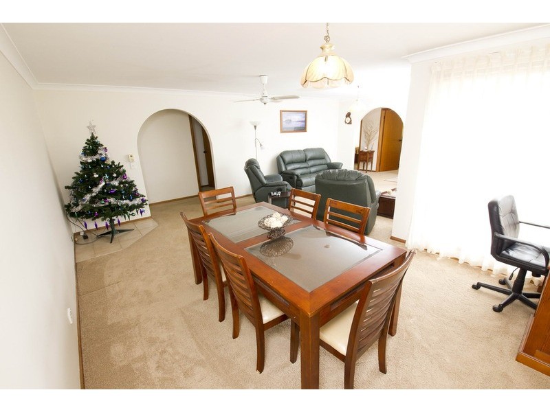 56 Hind Avenue, Forster NSW 2428