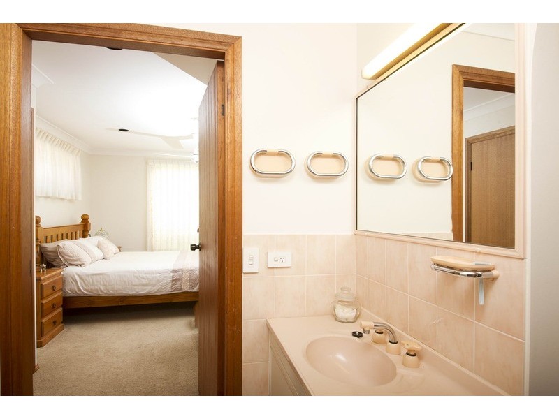 56 Hind Avenue, Forster NSW 2428