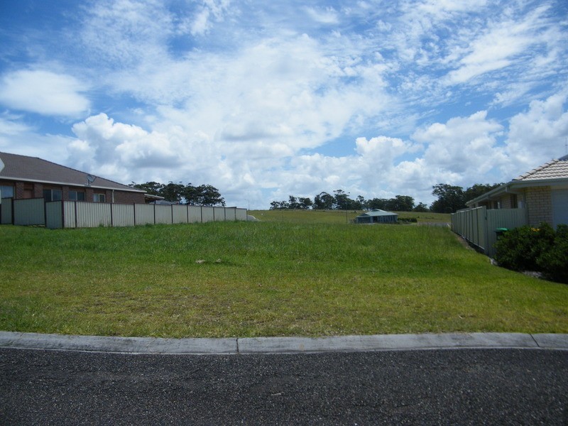 14 Glen Court, Black Head NSW 2430