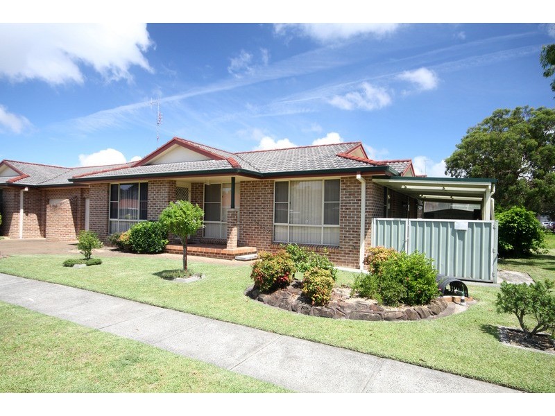 2/99 Hind Avenue, Forster NSW 2428