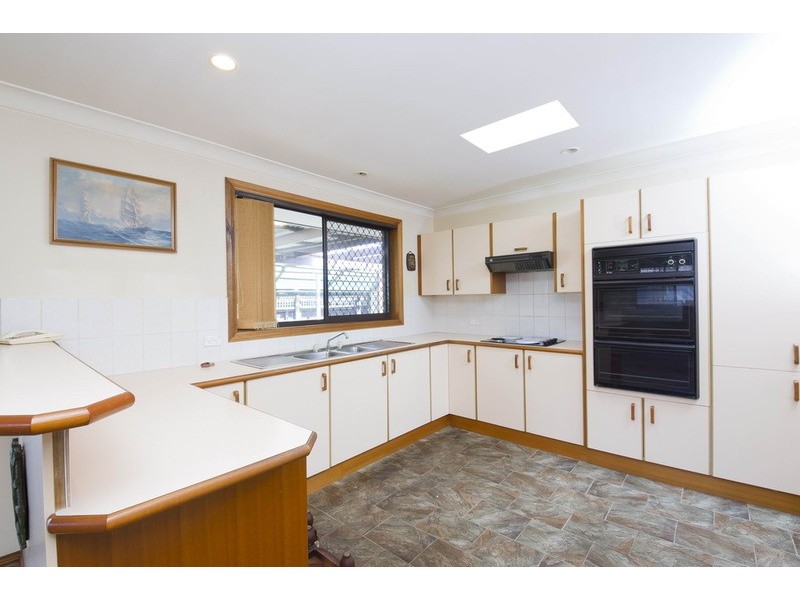 76 Hind Avenue, Forster NSW 2428