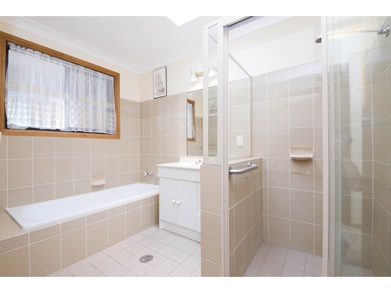 76 Hind Avenue, Forster NSW 2428