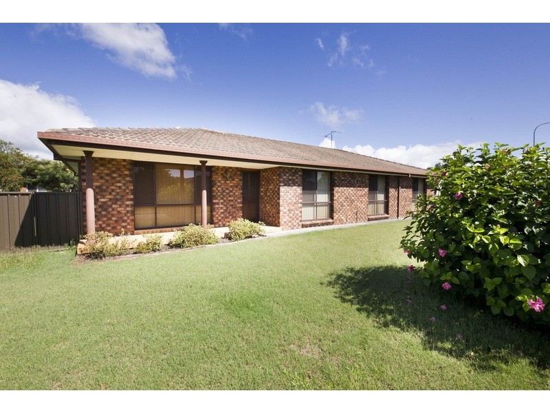 76 Hind Avenue, Forster NSW 2428
