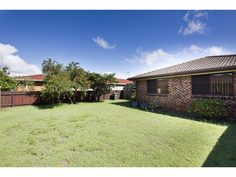 76 Hind Avenue, Forster NSW 2428
