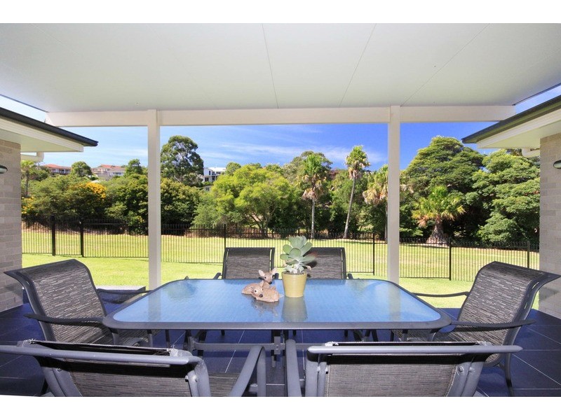 32 Pioneer Drive, Forster NSW 2428