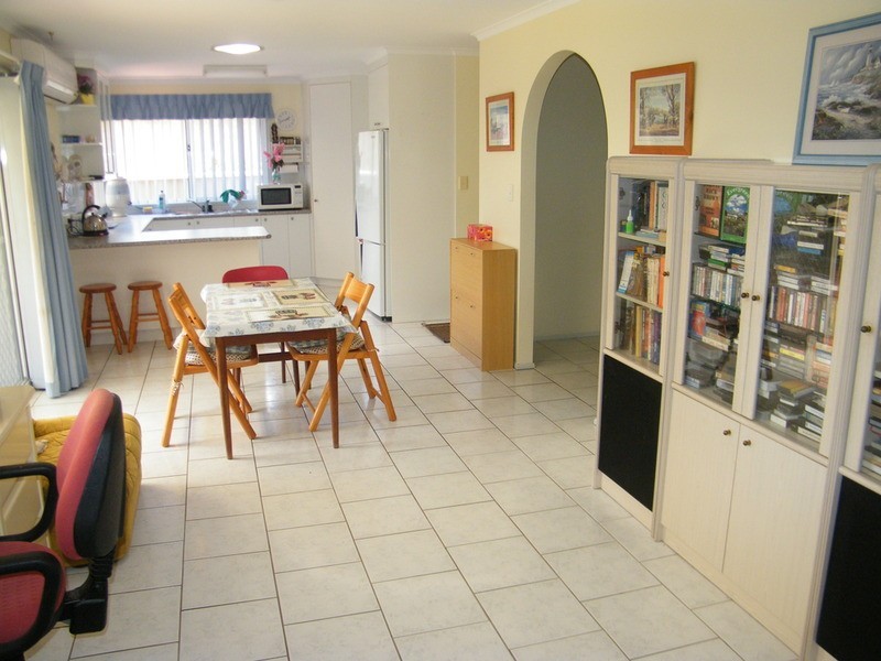 9 Smiths  Close, Forster NSW 2428