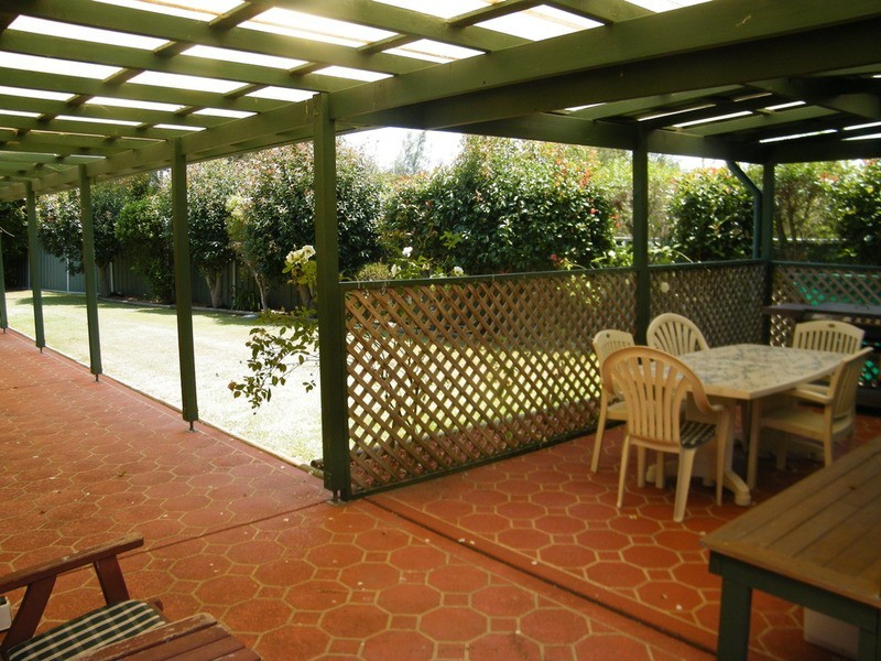 9 Smiths  Close, Forster NSW 2428