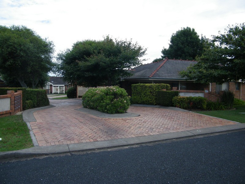 15/17 Gleneon Drive, Forster NSW 2428