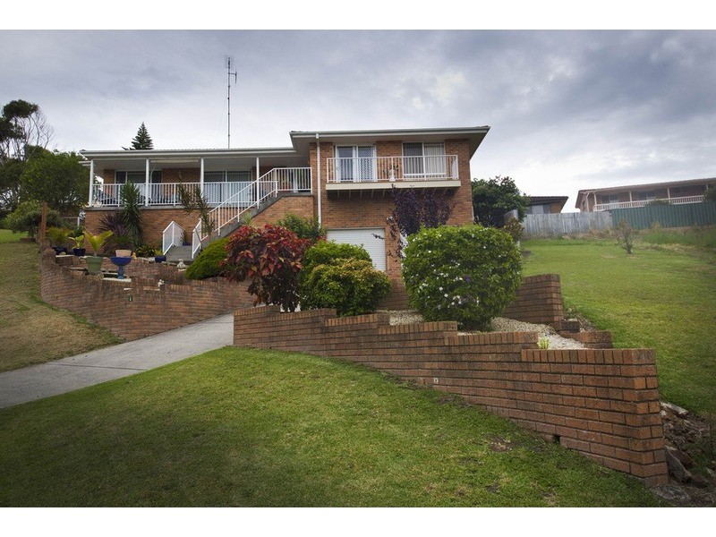 8 Blanch Place, Forster NSW 2428