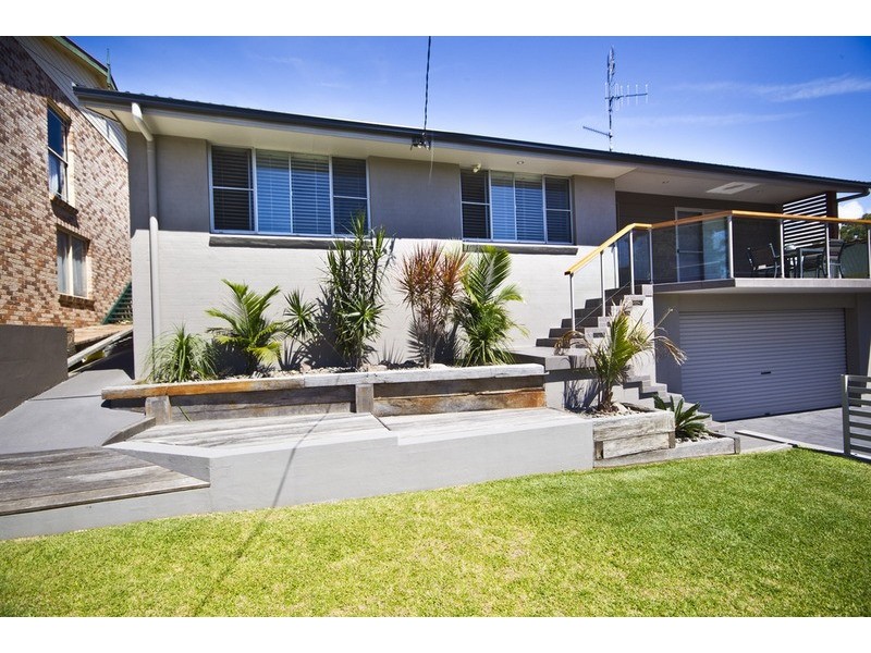 17 Leguna Crescent, Forster NSW 2428