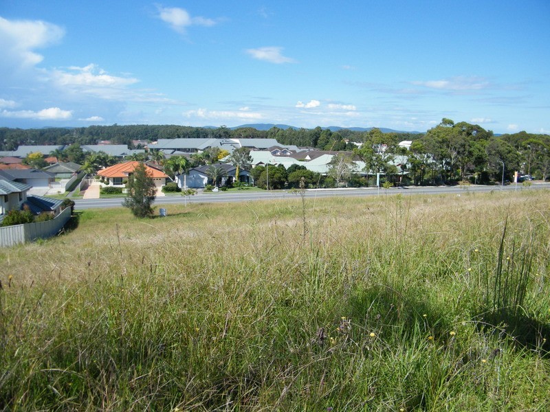 3 (Lot 909) Narran Close, Forster NSW 2428