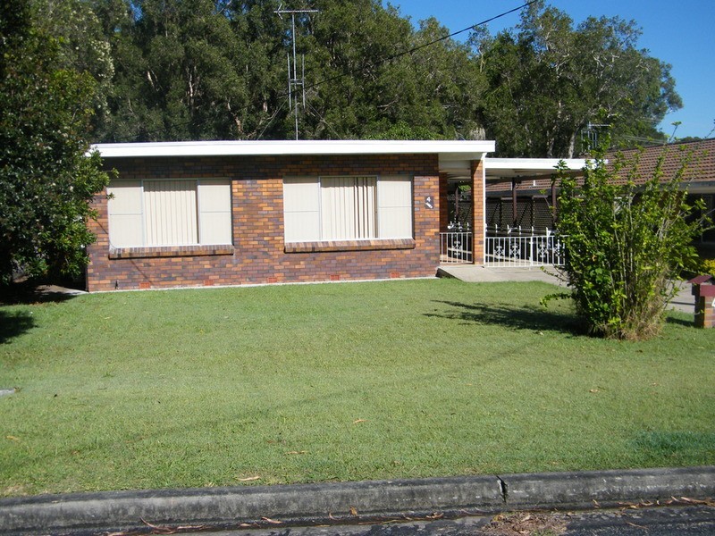 4 James Street, Forster NSW 2428