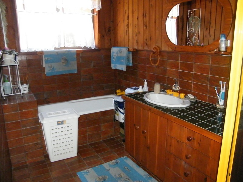 8 Seabreeze Parade, Green Point NSW 2428