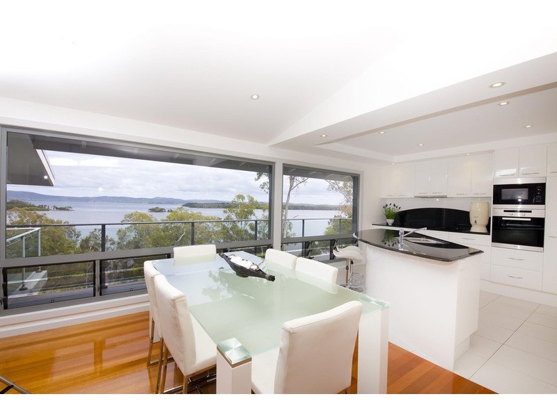 33 Green Point Drive, Green Point NSW 2428