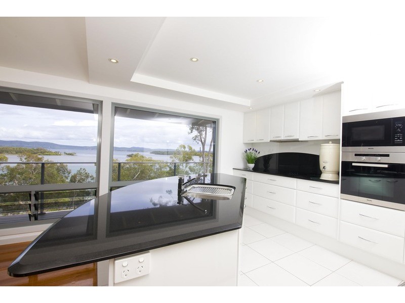 33 Green Point Drive, Green Point NSW 2428