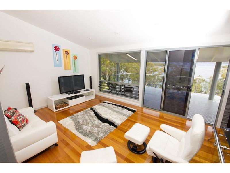 33 Green Point Drive, Green Point NSW 2428