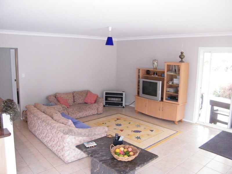 19 Chapmans Road, Tuncurry NSW 2428