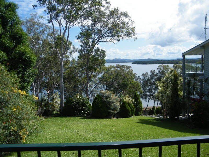 35 Green Point  Drive, Green Point NSW 2428