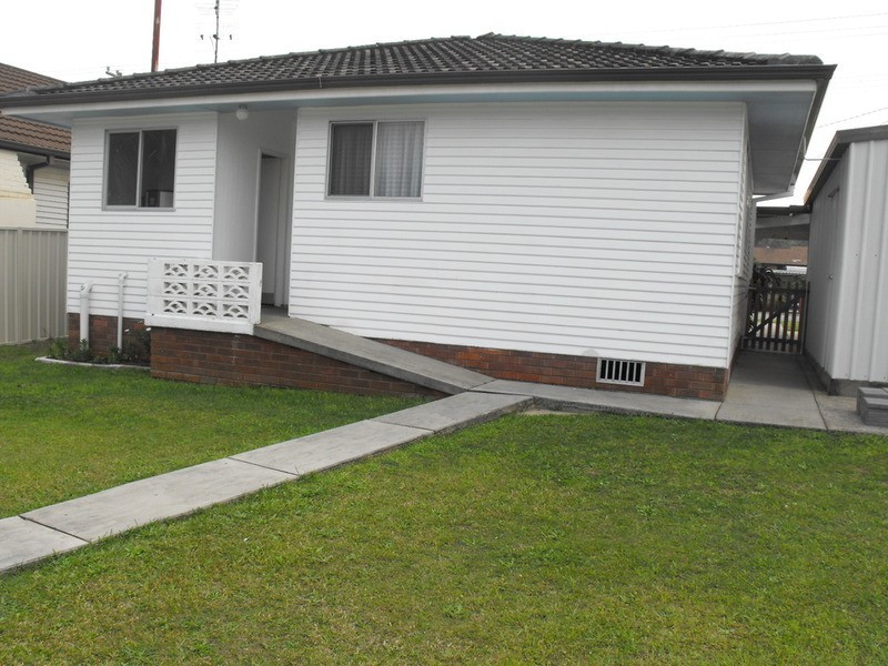 50 Lake Street, Forster NSW 2428