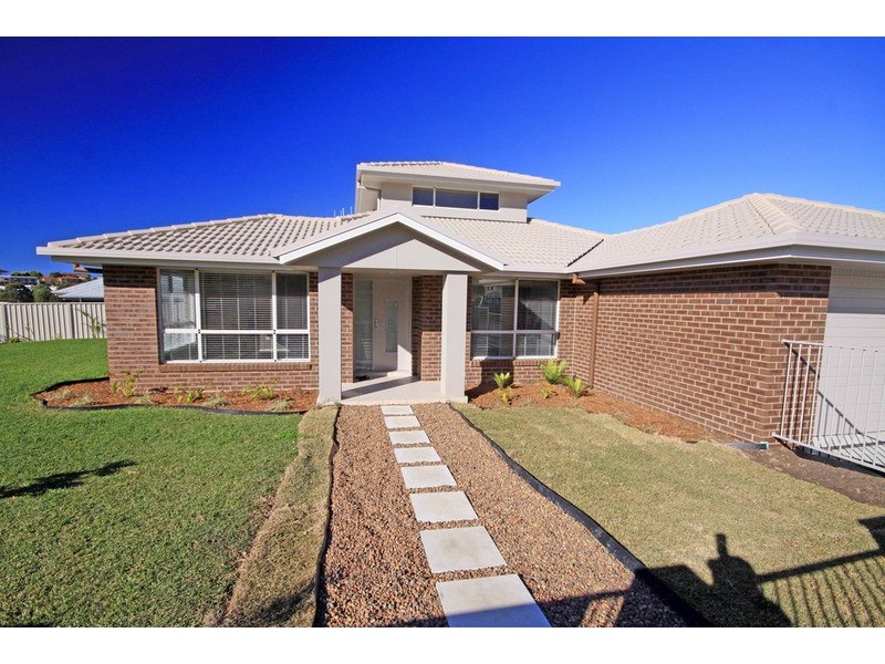 9 Wirrana Circuit, Forster NSW 2428