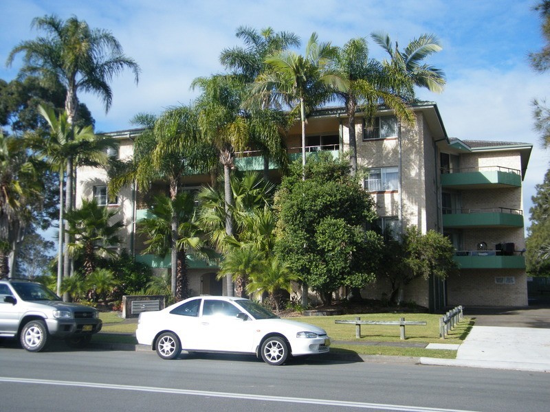 8/28-30  Taree  Street, Tuncurry NSW 2428
