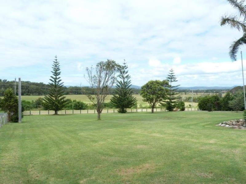 225 Cape Hawke Drive, Forster NSW 2428