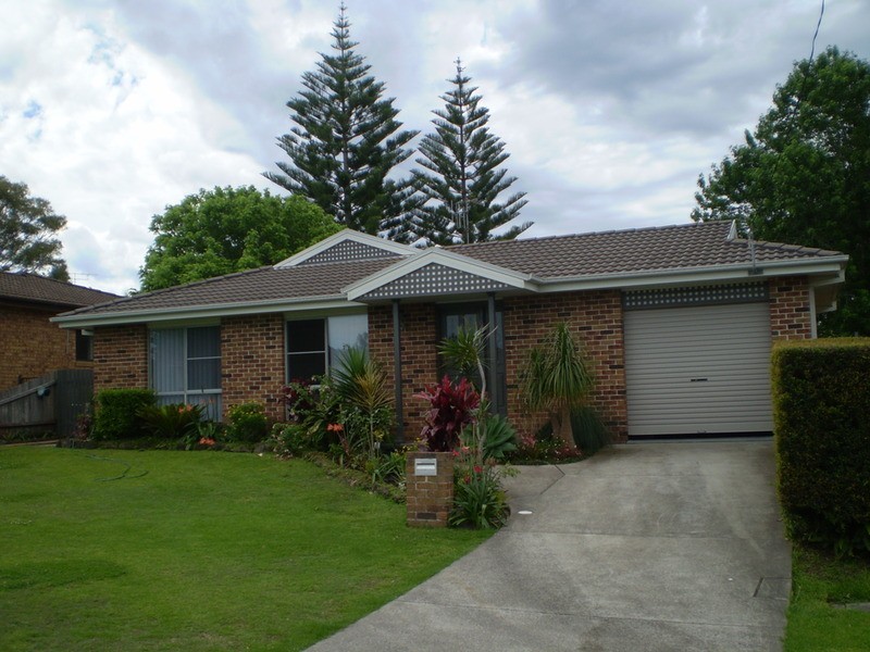 33 Carribean  Avenue, Forster NSW 2428