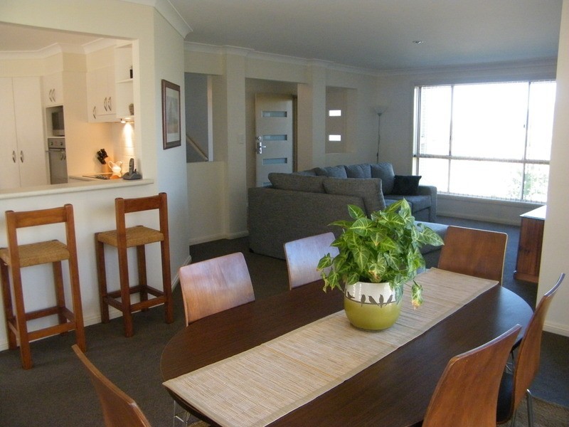 17 Manara  Crescent, Forster NSW 2428