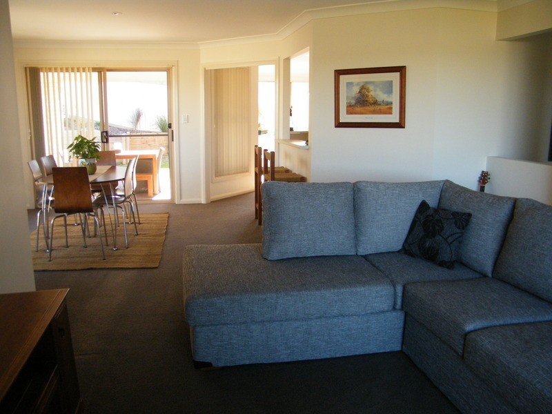 17 Manara  Crescent, Forster NSW 2428